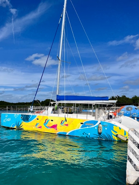 los mejores tours de catamaran en cancun