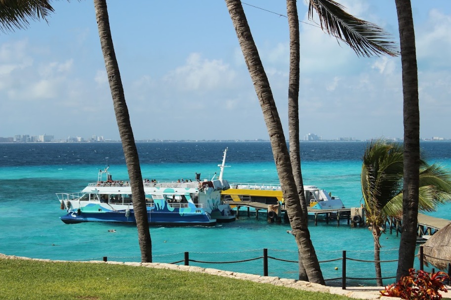 tours de catamaran a isla mujeres